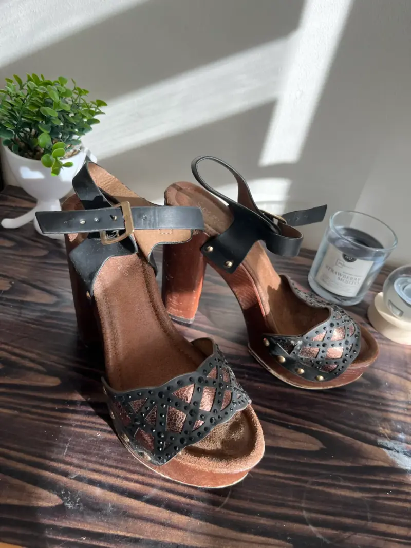 Sandalias de tacón alto con plataforma - 2