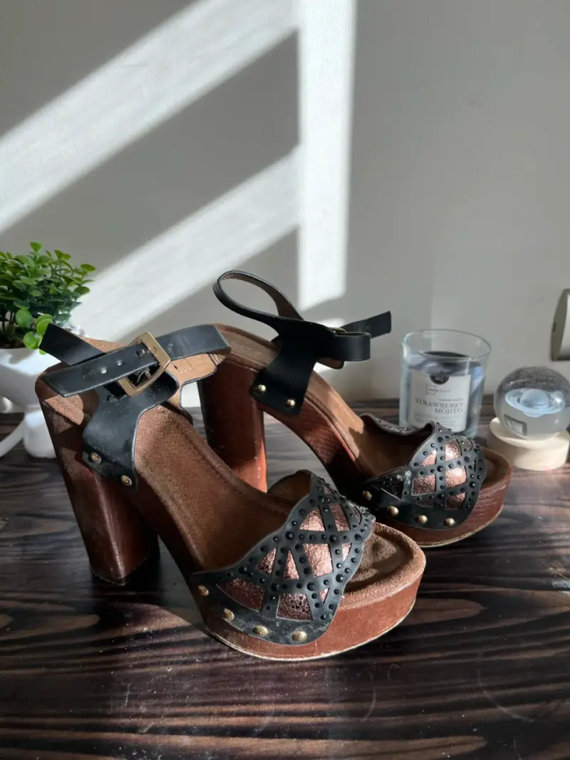 Sandalias de tacón alto con plataforma - 3