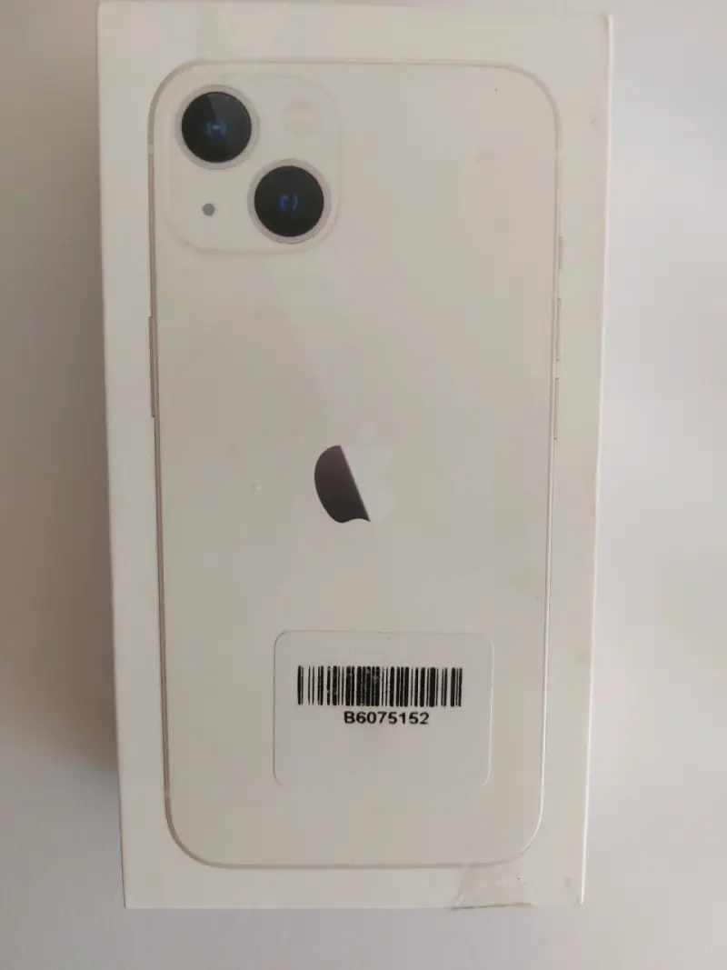 iPhone 13 casi nuevo en caja original