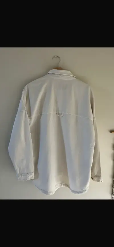 Camisa blanca Zara de mezclilla - miniatura 4