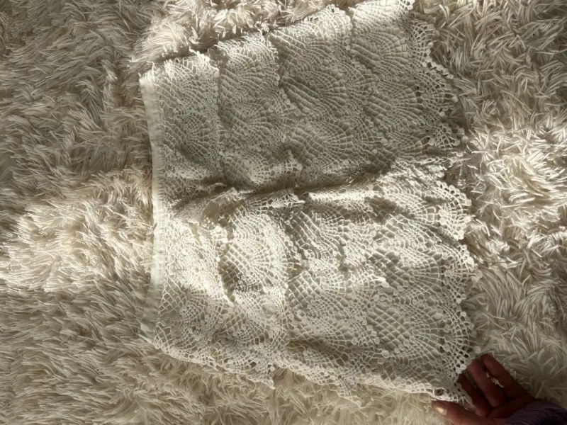Falda de encaje blanco elegante - 2