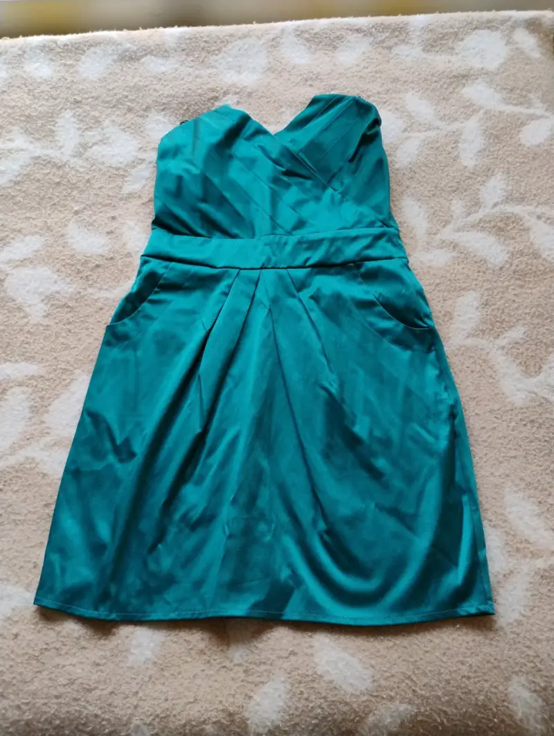 Vestido verde esmeralda elegante - 3
