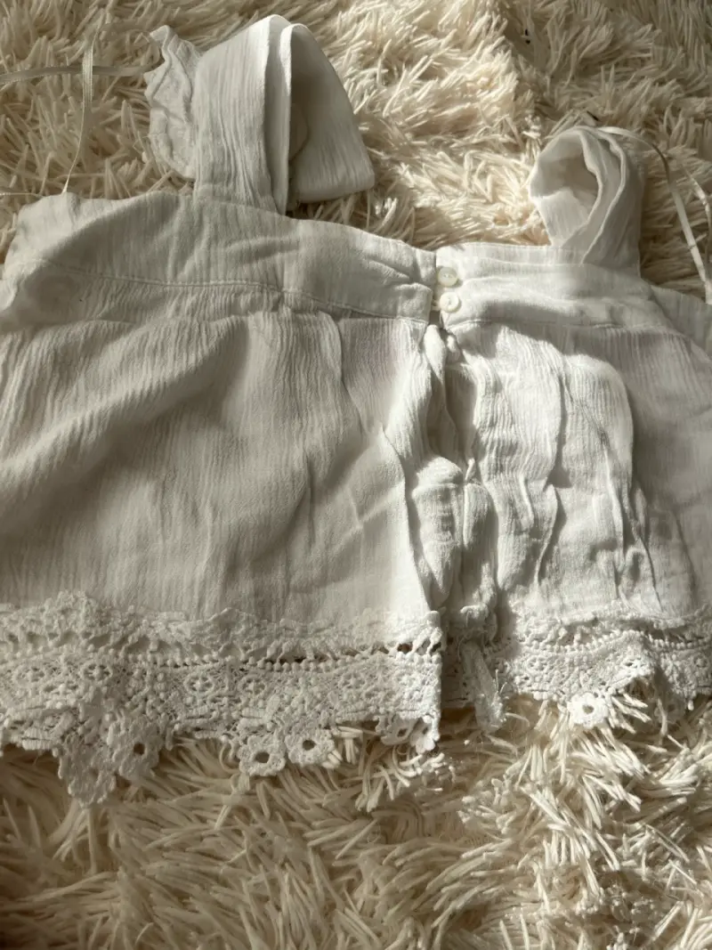 Top blanco con encaje para mujer - 2