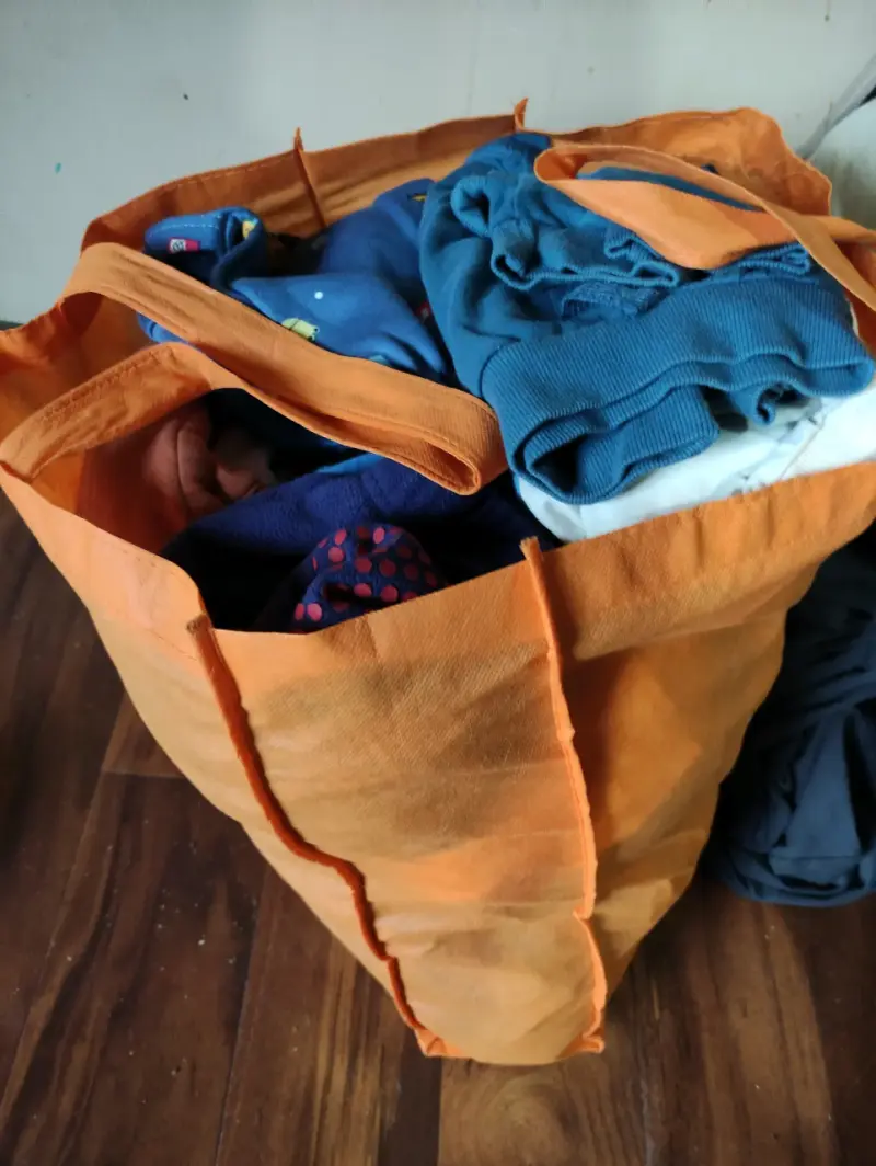 Bolsa de ropa deb9 a 12 meses para  niño