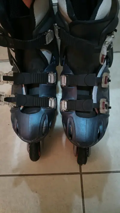 Patines en línea con protecciones - miniatura 3