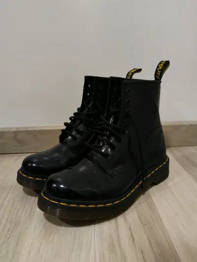Botines Negros Dr Martens Charol - Talla 38 - miniatura 1