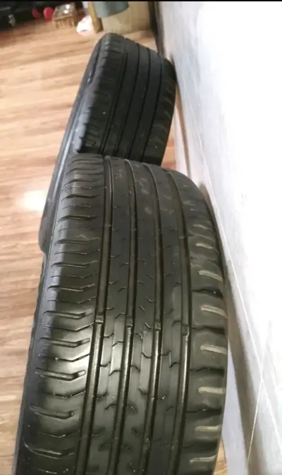 Neumático usado 205/55 R17 - miniatura 3