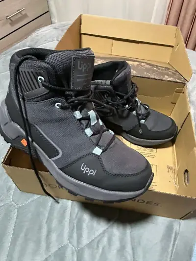 Botas de trekking Lippi gris con negro - miniatura 1