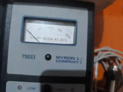 Instrumento de calidad de agua Myron L - miniatura 4