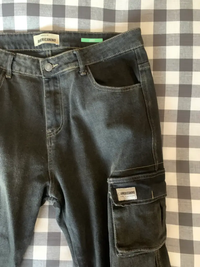 Pantalones cargo negros Americano Talla 4 Poco uso - 2
