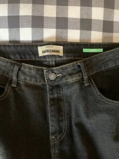 Pantalones cargo negros Americano Talla 4 Poco uso - miniatura 3