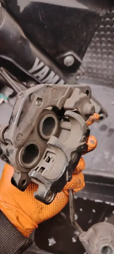 SERVICIO DE MECANICA PARA MOTOS MULTIMARCA - miniatura 3