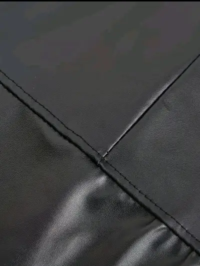 Abrigo largo de cuerina negro para hombre - miniatura 4