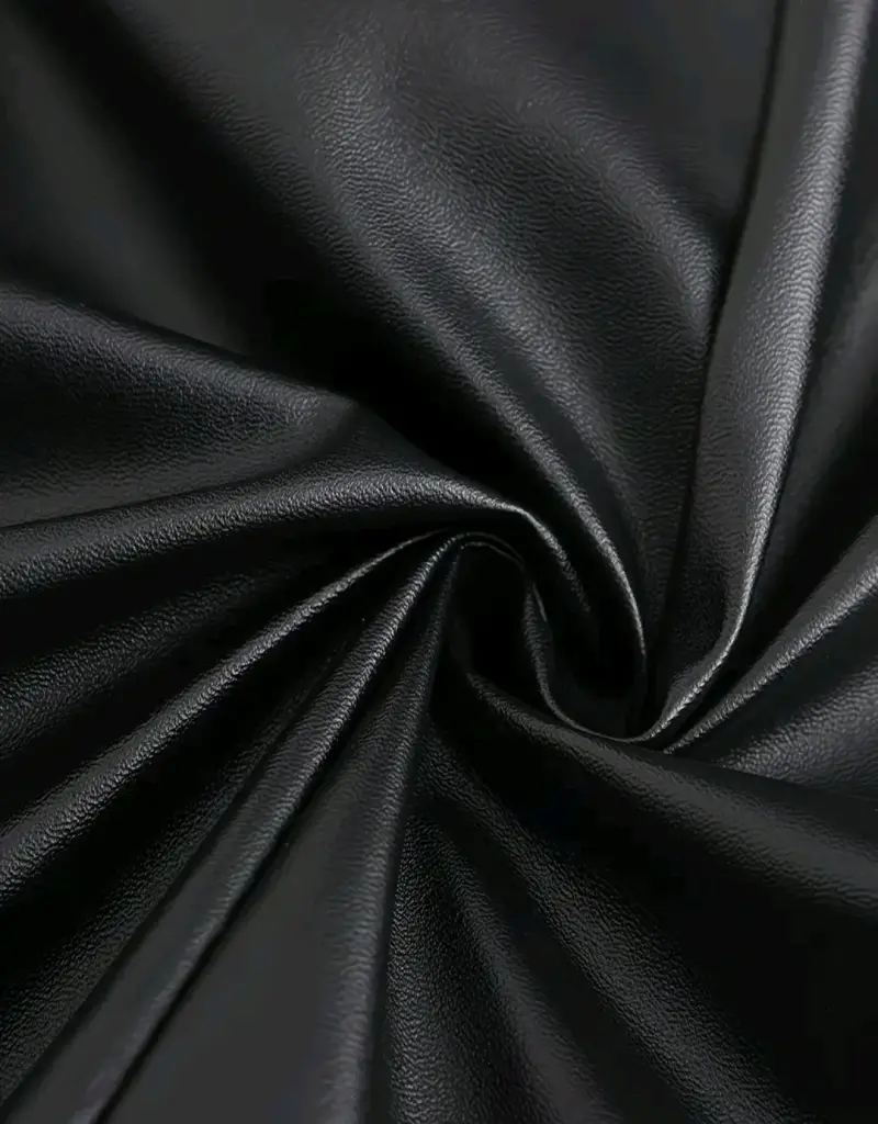 Abrigo largo de cuerina negro para hombre - 6