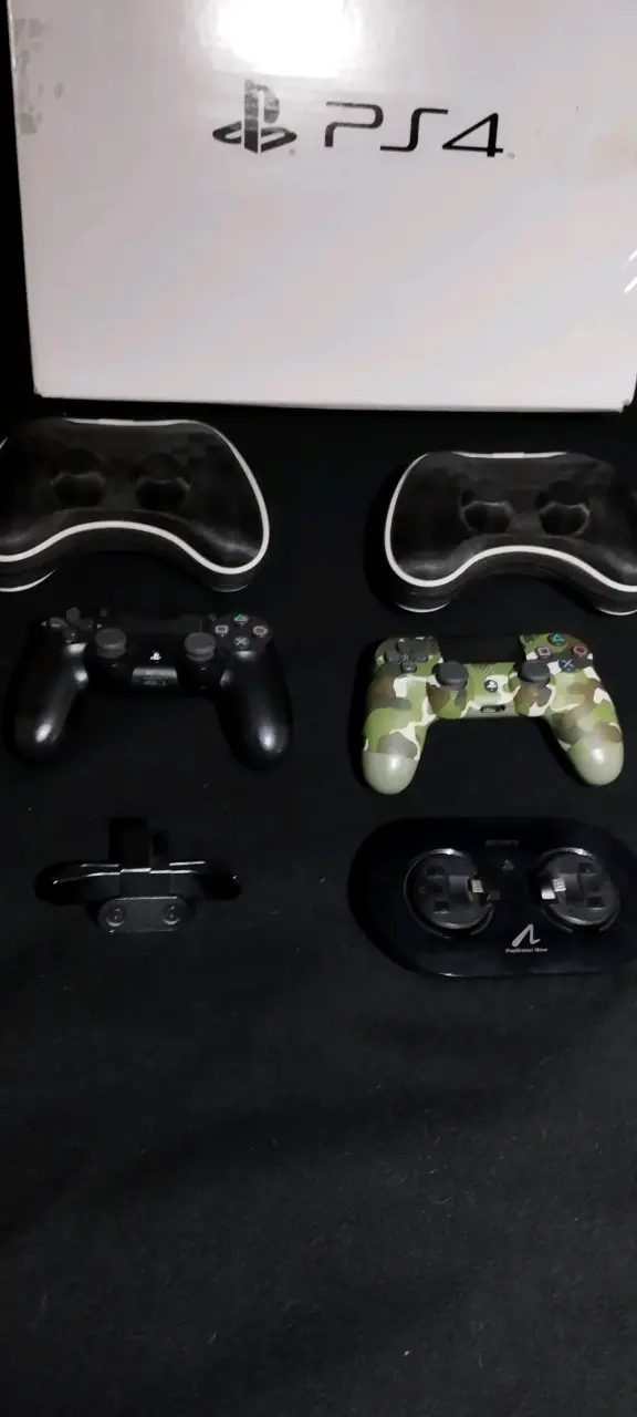 Consola PS4 con juegos incluidos + a - 2