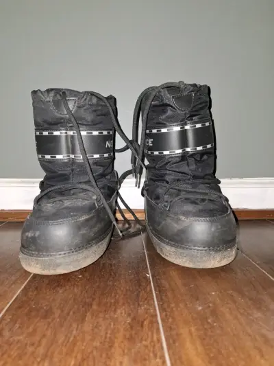 Botas de nieve negras para invierno - miniatura 1