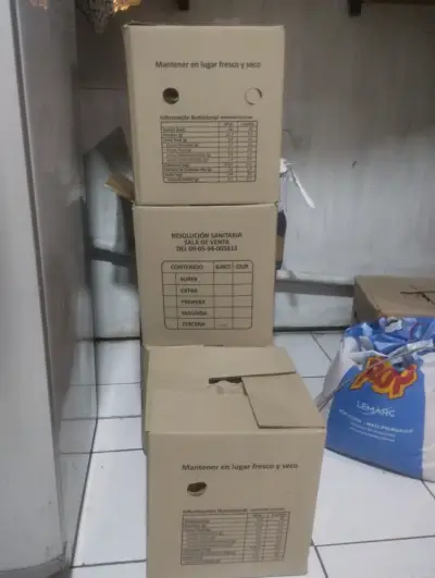 Cajas de cartón para almacenamiento - miniatura 1