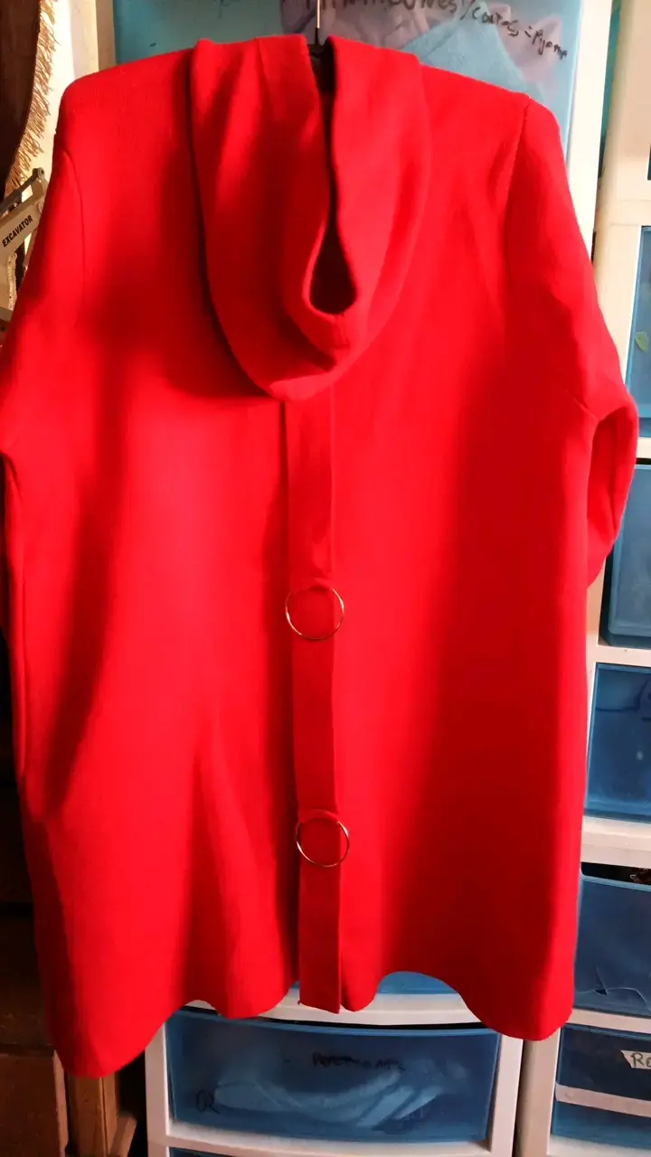 Abrigo rojo elegante para mujer - 5