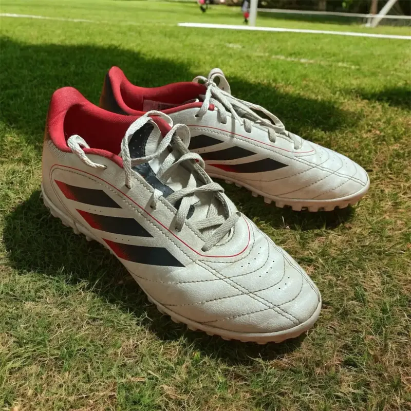 Zapatillas de fútbol para niños talla 37.5 - 2