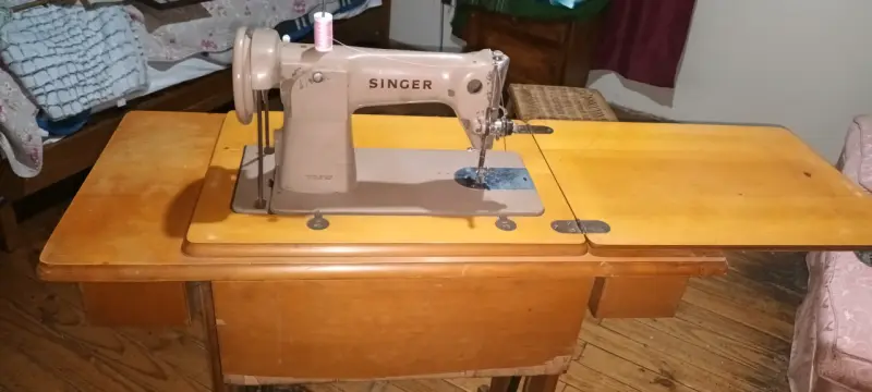 Máquina de coser clásica Singer original - 4