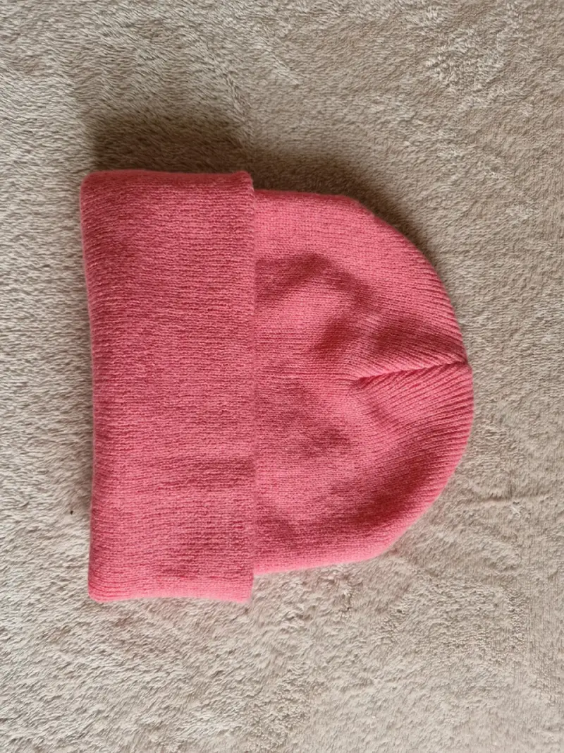 Gorro de lana rosado