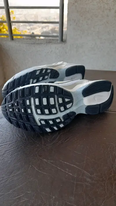 Zapatillas deportivas Nike blancas - miniatura 6