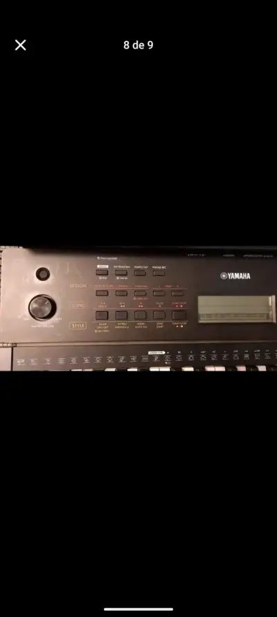 Teclado Yamaha con funciones avanzadas - miniatura 1