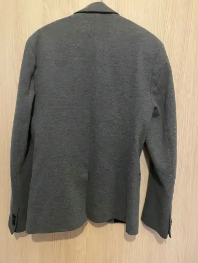 Blazer gris elegante para hombre - miniatura 3