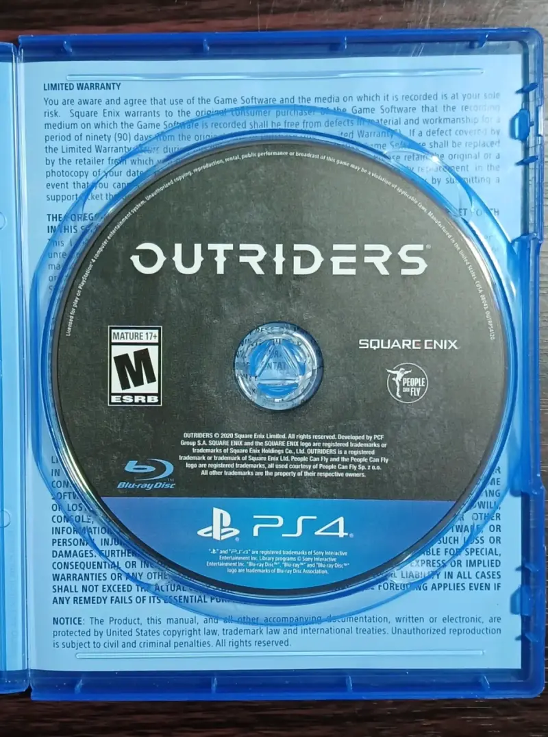 Outriders PS4 Day One Edition - 3