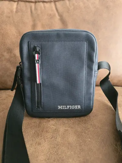 Bandolera Tommy Hilfiger azul marino - miniatura 1