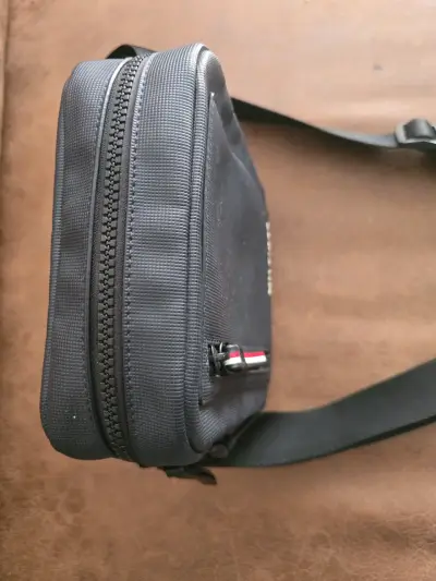 Bandolera Tommy Hilfiger azul marino - miniatura 3