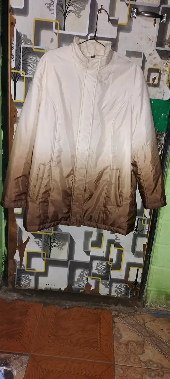Chaqueta bicolor beige y marrón