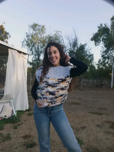 Chaleco tejido a mano multicolor para mujer - miniatura 1