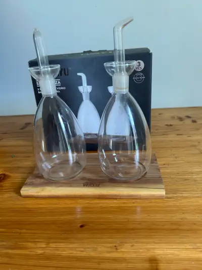 Set alcuzas de vidrio con base de madera - miniatura 4