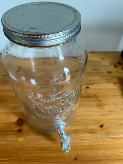 Dispensador de vidrio con grifo metálico - miniatura 5