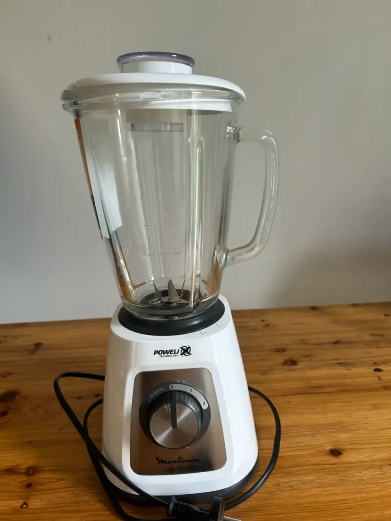 Licuadora Moulinex Blendforce con tecnología Powelix - 2