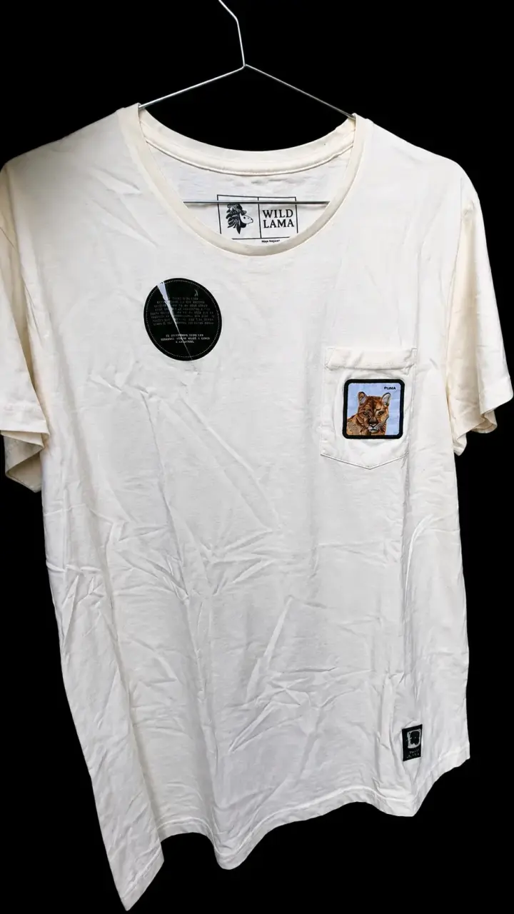 Polera Wild Lama con estampado de puma