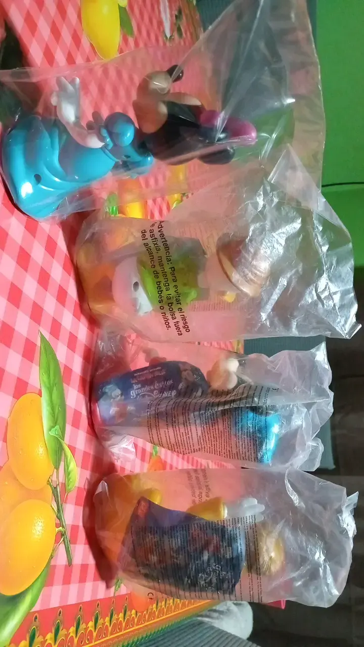 Set de figuras de colección Disney - 3