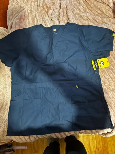 Uniforme clínico azul marino nuevo - miniatura 1