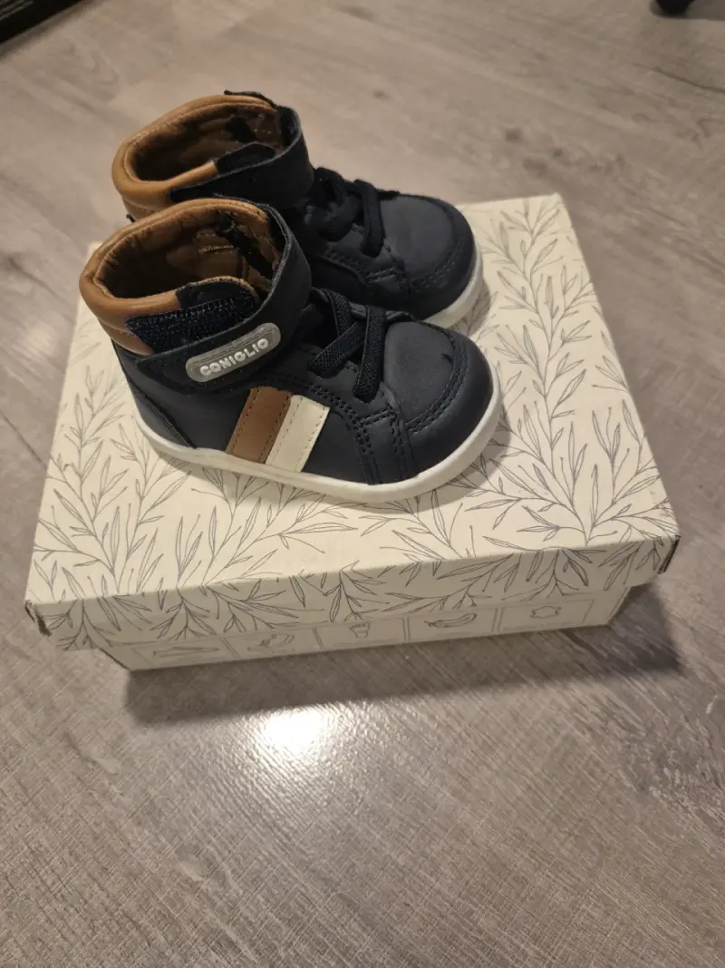 Zapatillas infantiles Coniglio azul y café - 1