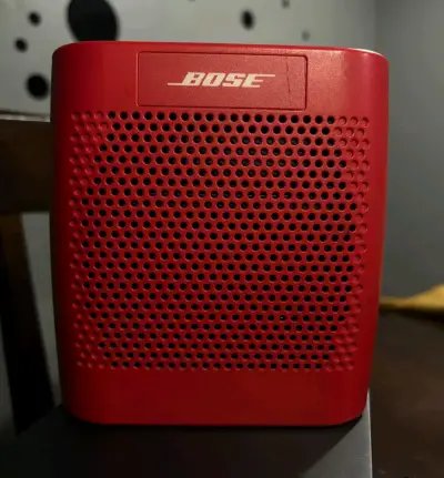 Parlante portátil Bose rojo - miniatura 1