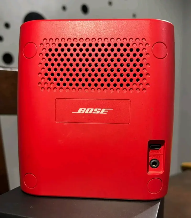 Parlante portátil Bose rojo - 3