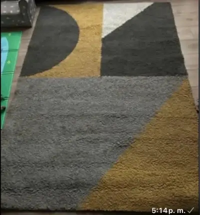 Alfombra moderna con diseño geométrico - miniatura 1