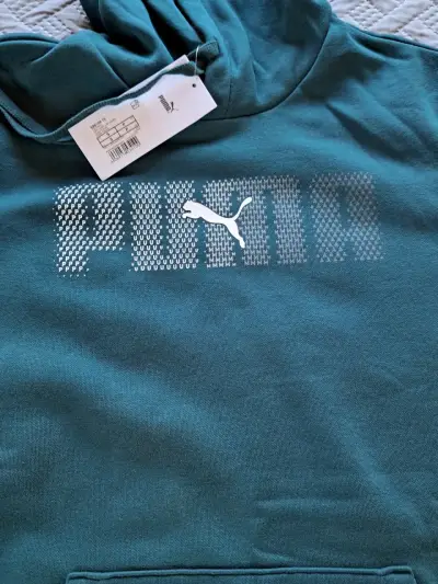 Polerón Puma verde con logo - miniatura 1