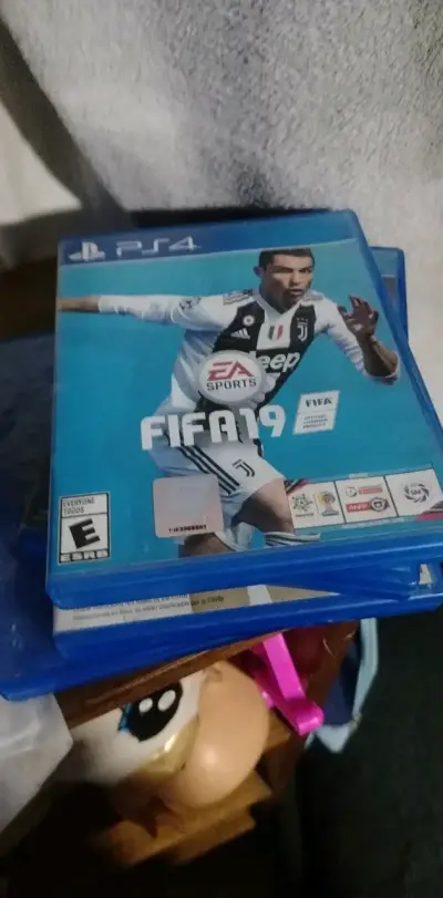 Consola Sony PlayStation 4 en buen estado - miniatura 3