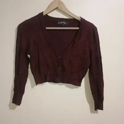 Cardigan marrón de mujer con botones - miniatura 1