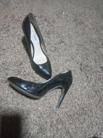 Zapatos de tacón Clarks y Sei en buen estado - miniatura 4