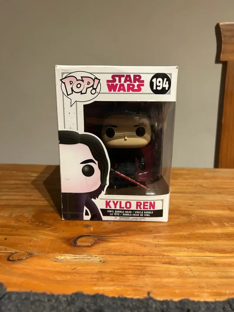 Funko Pop Kylo Ren Star Wars - 1