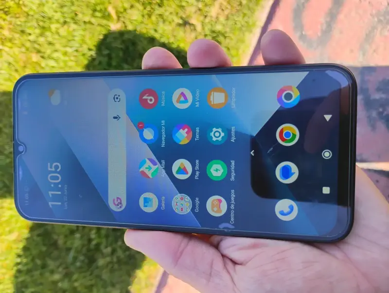 Smartphone Xiaomi Poco C85 256 GB + 8 de ram - 5