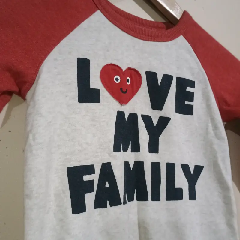 Polerón infantil con mensaje 'Love My Family' - 3
